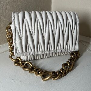 White Quilted Chain Shoulder Bag